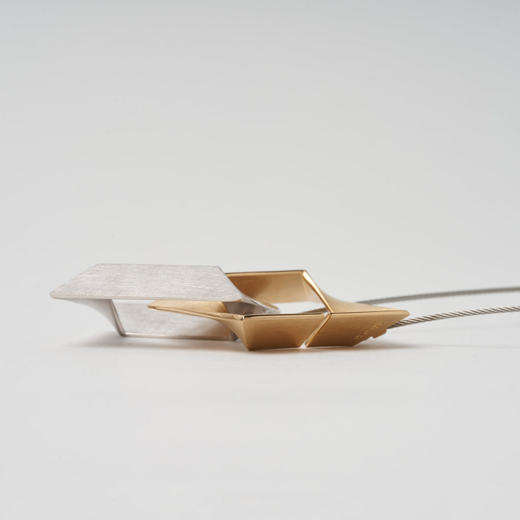 Log[ログ] Ζゼータ シルバー925 ペンダント　2つの同じかたちが、つながるペンダント