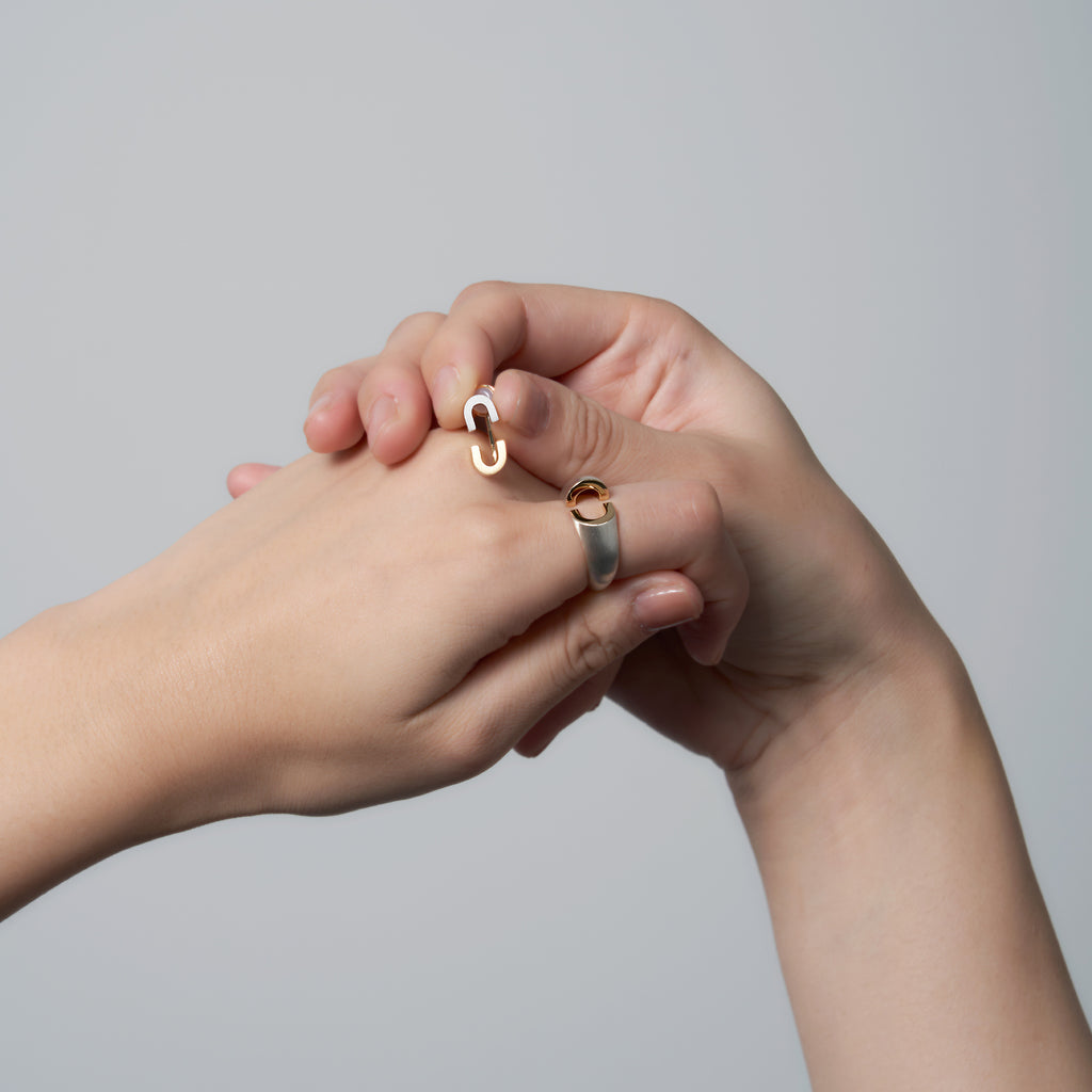 Log[ログ]-Yon リング Silver9250  装着 とLog[ログ]-04 ピアス　MENTOSEN メントセン