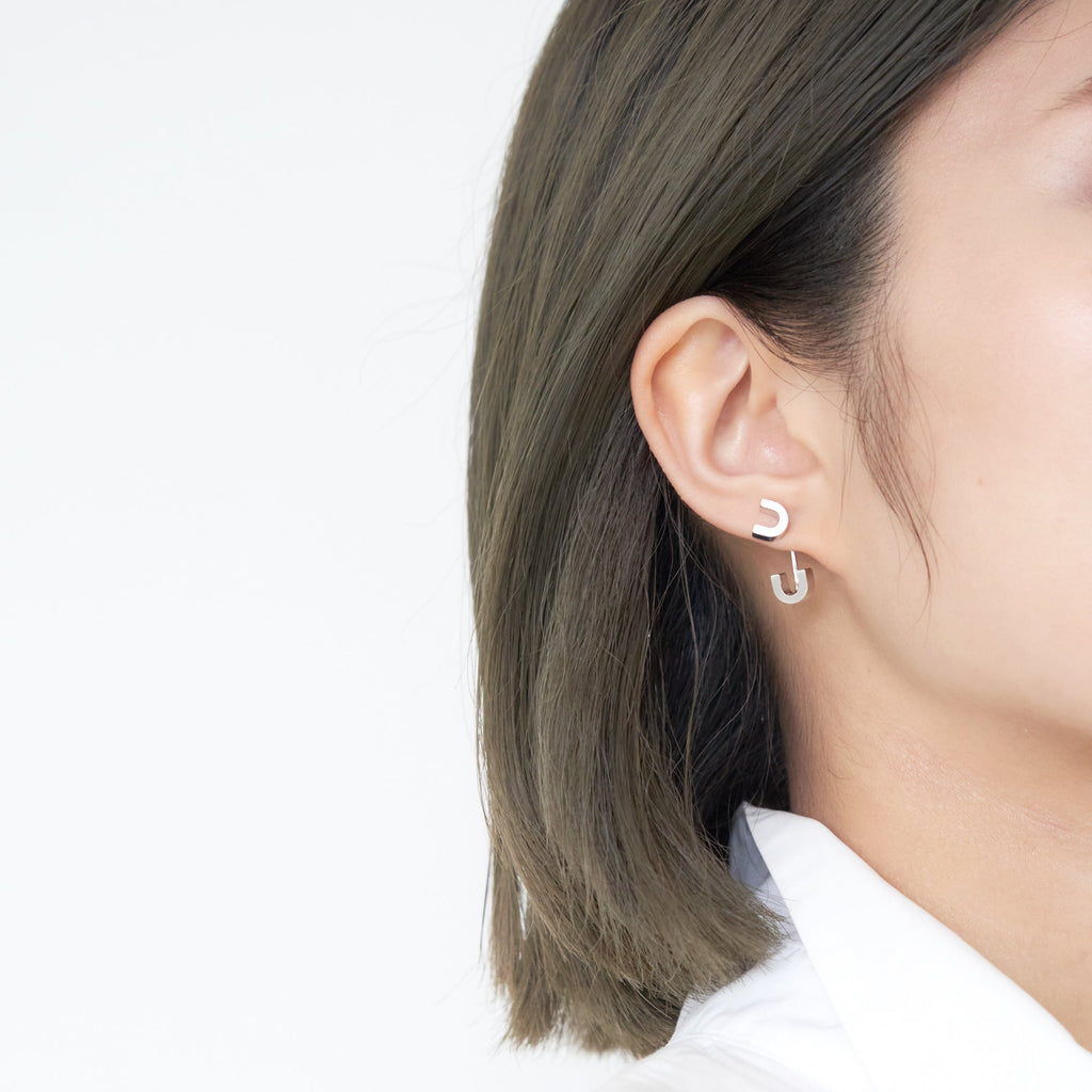 Log[ログ]04　シルバー 925 ピアス＆バックキャッチ 立体的　面白いカタチ　つや消し　MENTOSEN めんとせん　メントセン