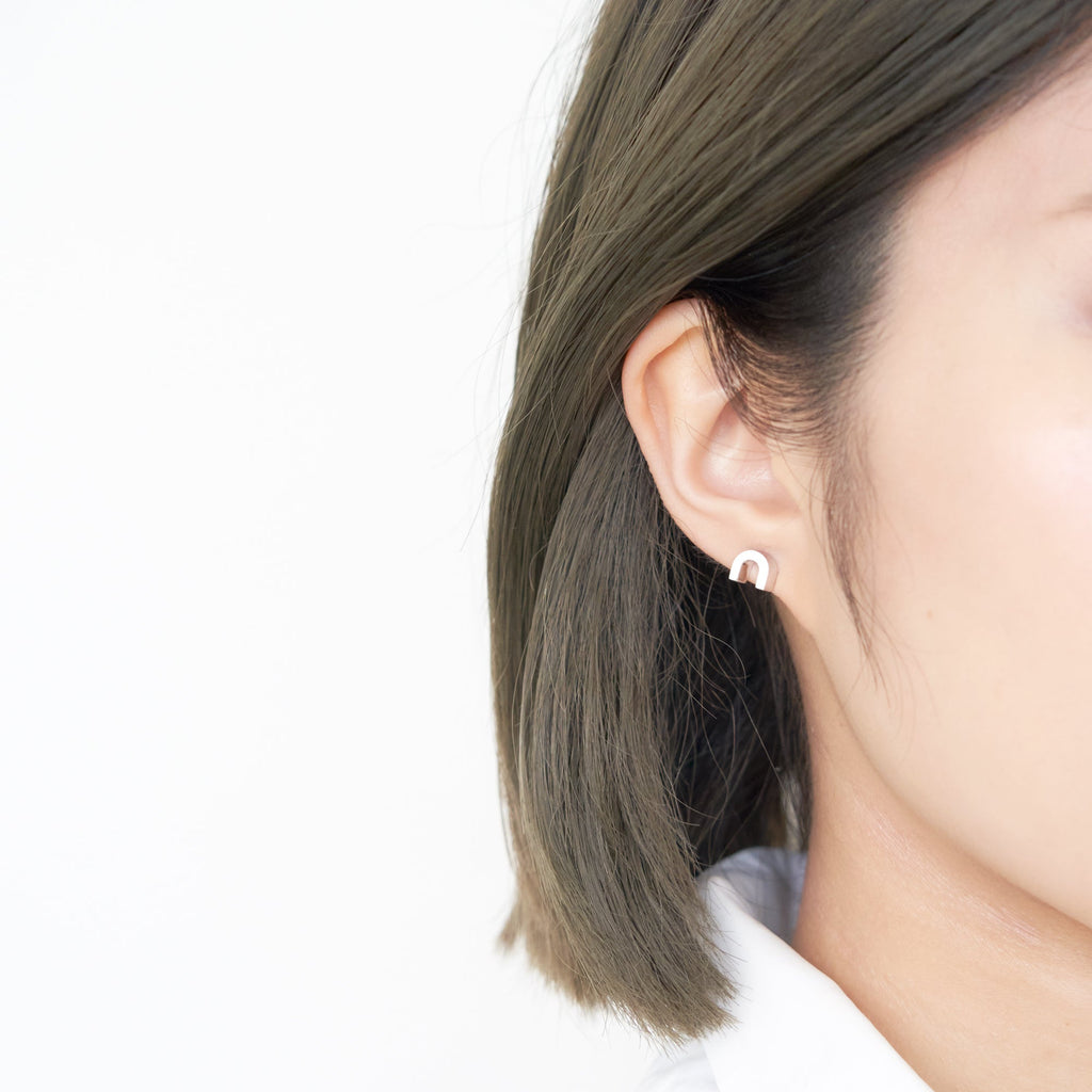 Log[ログ]04　シルバー 925 ピアス＆バックキャッチ 立体的　面白いカタチ　つや消し　MENTOSEN めんとせん　メントセン