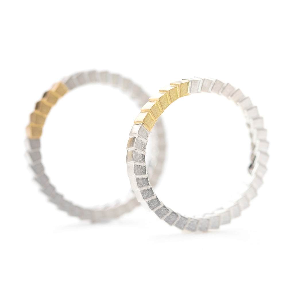 Shikaku[しかく] Silver925 K18 リング 結婚指輪 マリッジリング ウェディングリング シルバー 金 コンビリング 日常づかい 連続模様 幾何学 キューブ 四角 デジタル MENTOSEN