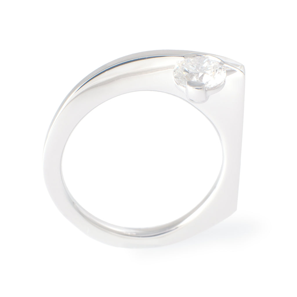 Sorow[そろう] Pt950 ダイヤモンドリング プラチナ モダンデザイン 婚約指輪 結婚指輪 ウェディング 曲線 カーブ MENTOSEN