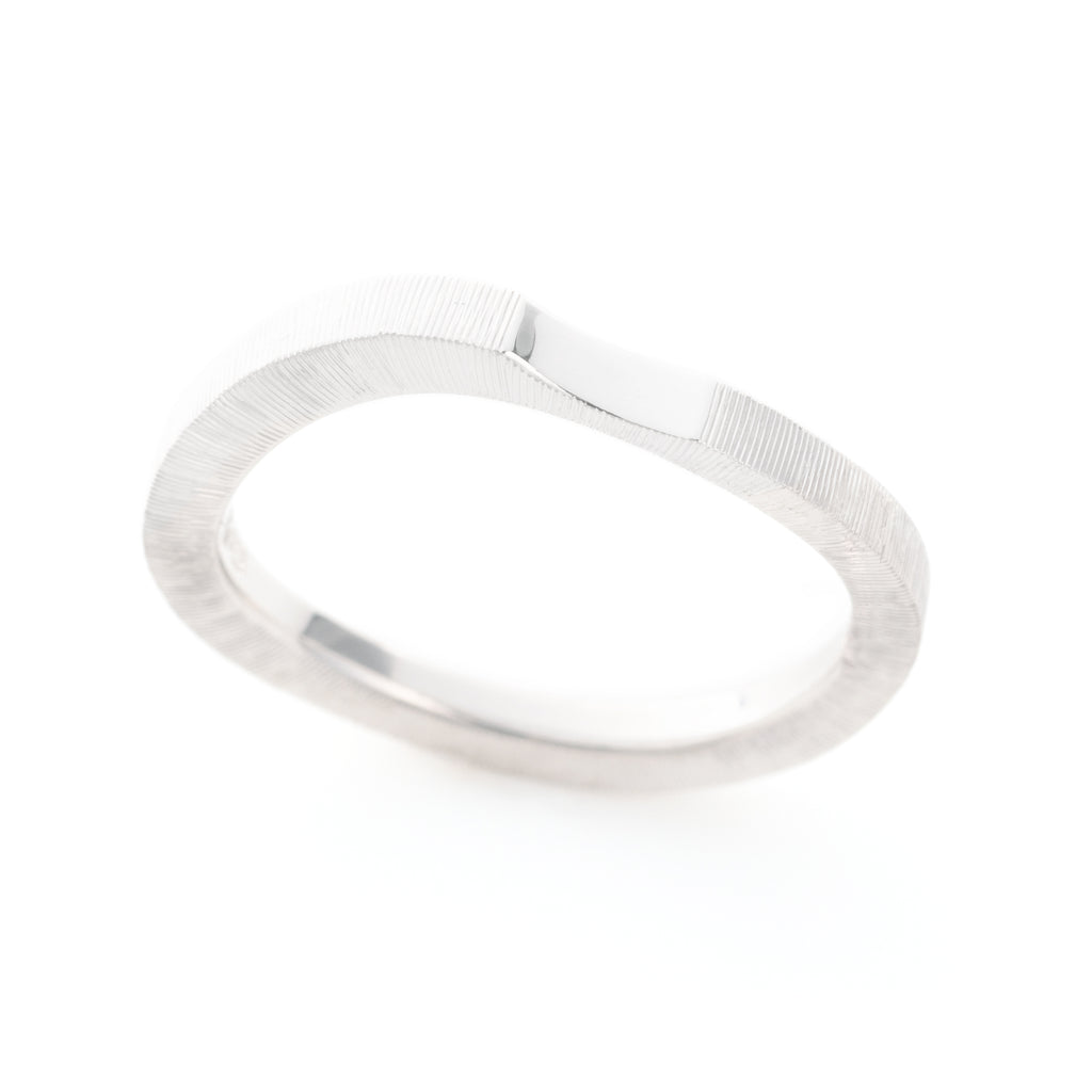 Sorow[そろう] シルバー リング モダンデザイン マリッジリング 日常づかい 結婚指輪 ウェディング 曲線 カーブ つや消し MENTOSEN